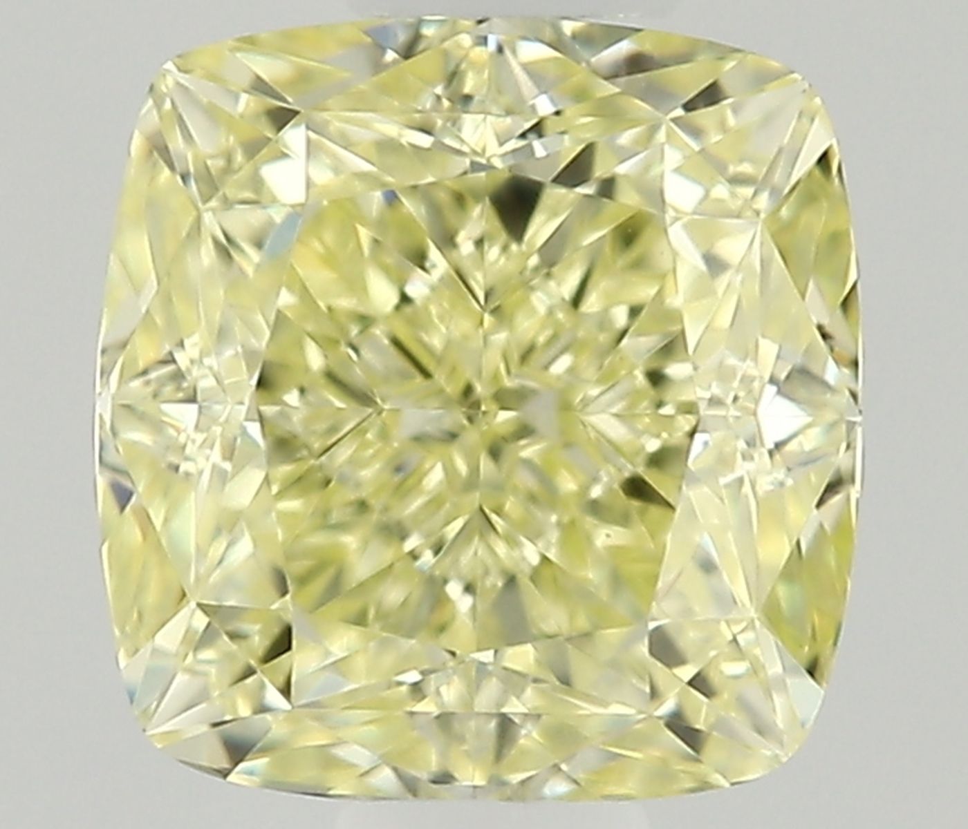 Diament 0.56 ct Fancy Light Yellow/VVS2