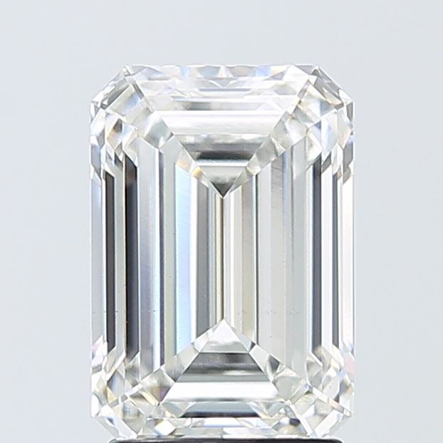 2.60 ct Emerald diamond