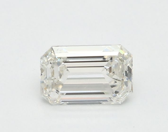 0.41 ct Emerald diamond