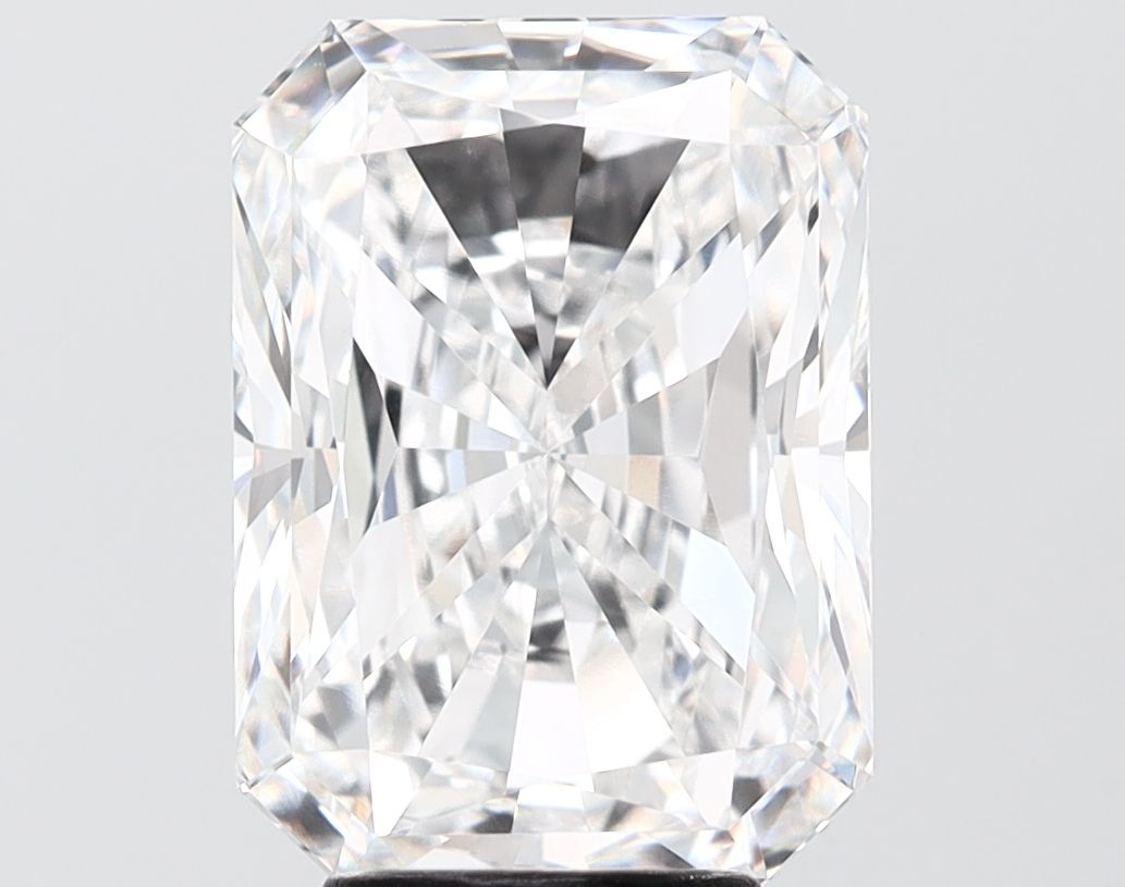 5.00 ct. radiant Lab Grown Diamond front image