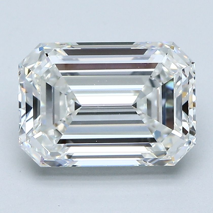 3.21 ct Emerald diamond