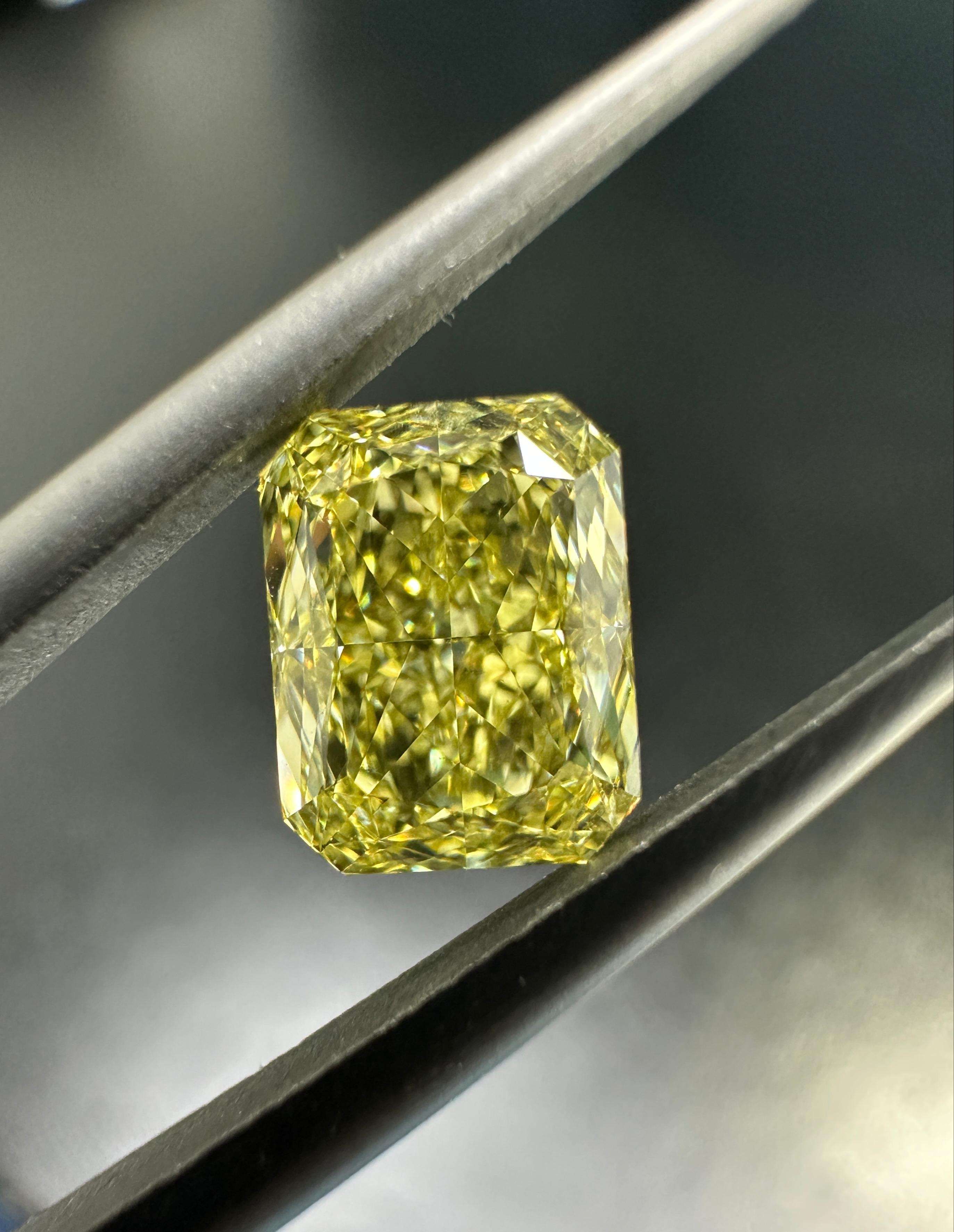 1.51 ct Radiant diamond