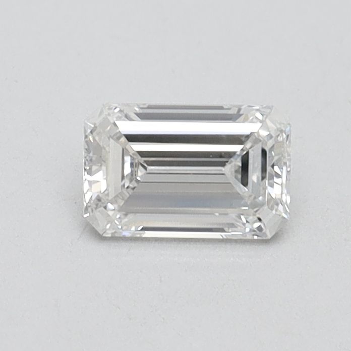0.44 ct Emerald diamond