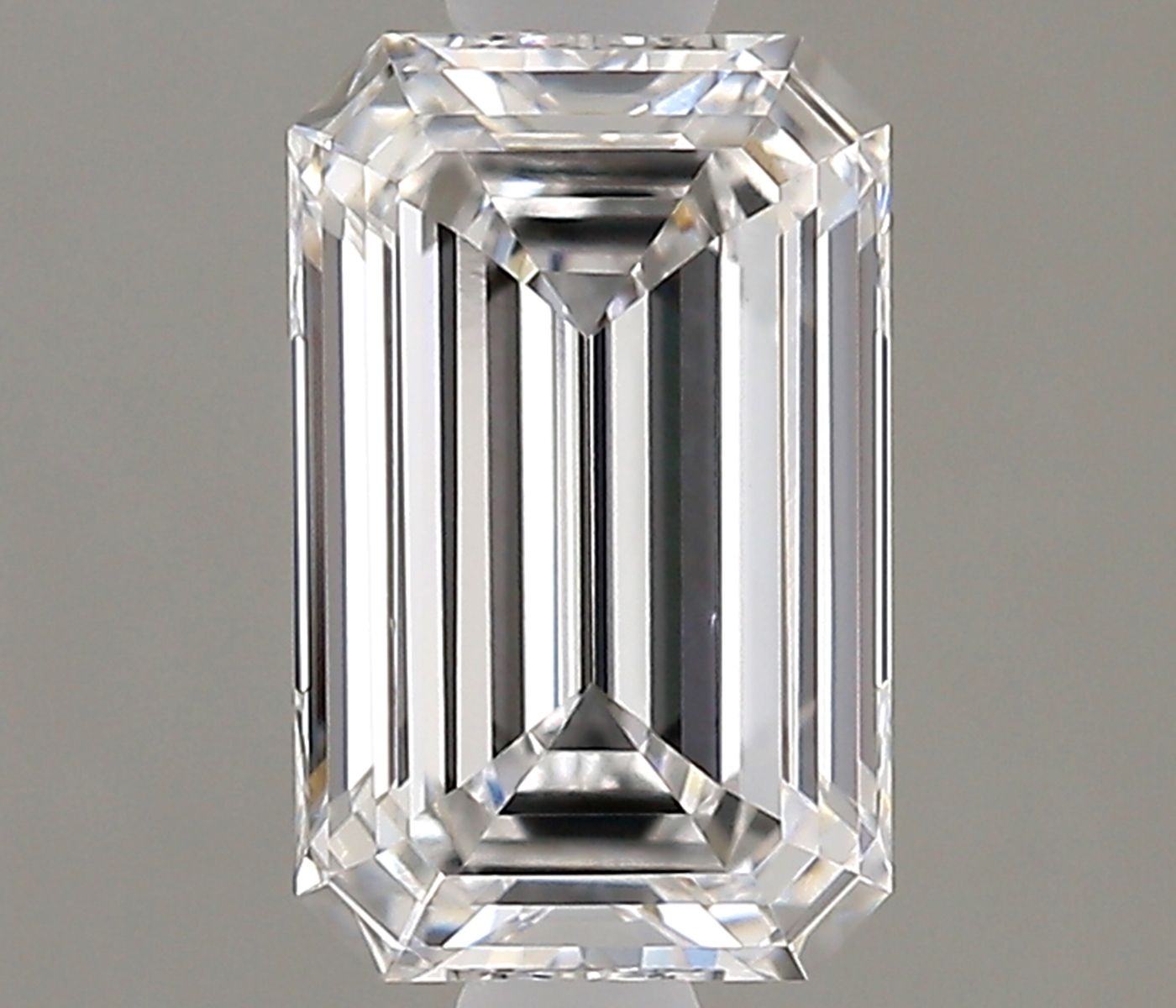 0.97 ct. emerald Lab Grown Diamond front image