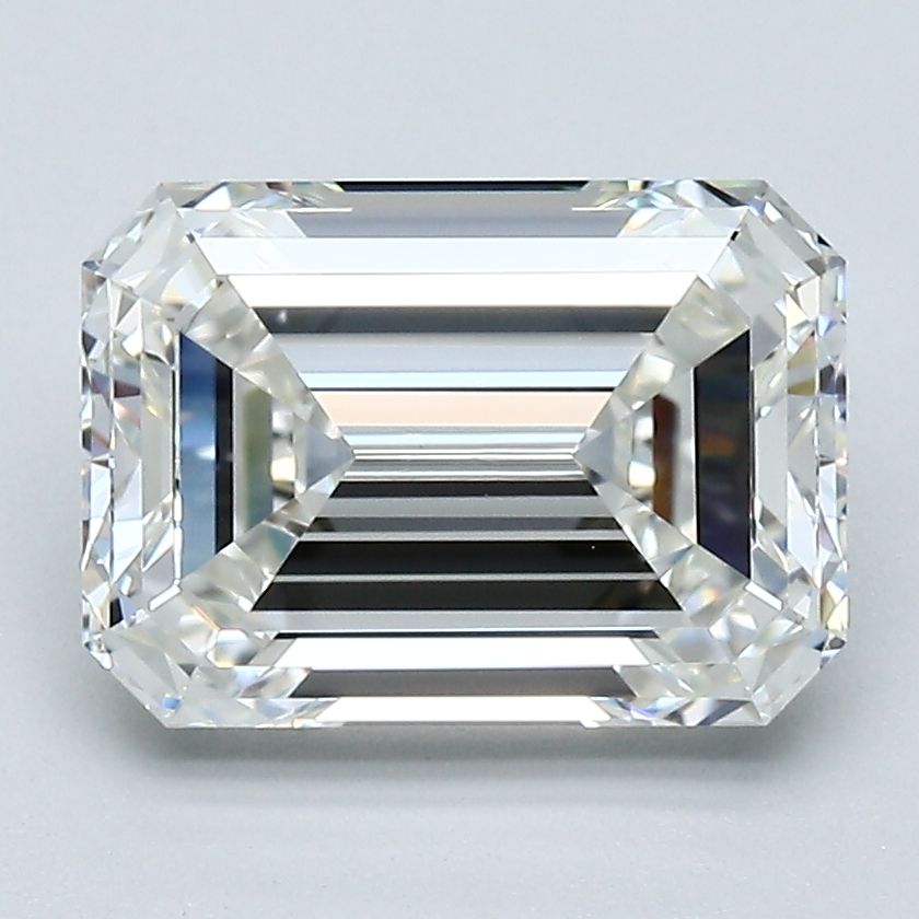 3.03 ct Emerald diamond