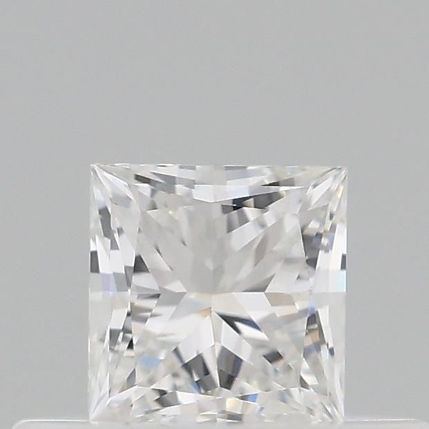 0.3 ct lab-grown Princess Diamond