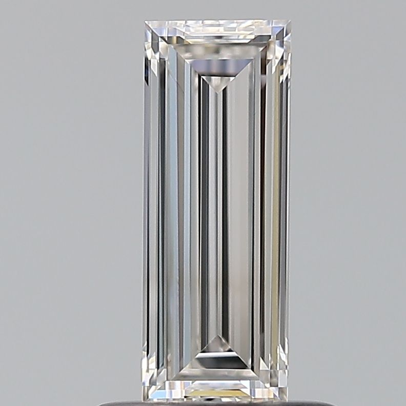 0.70 ct Baguette diamond