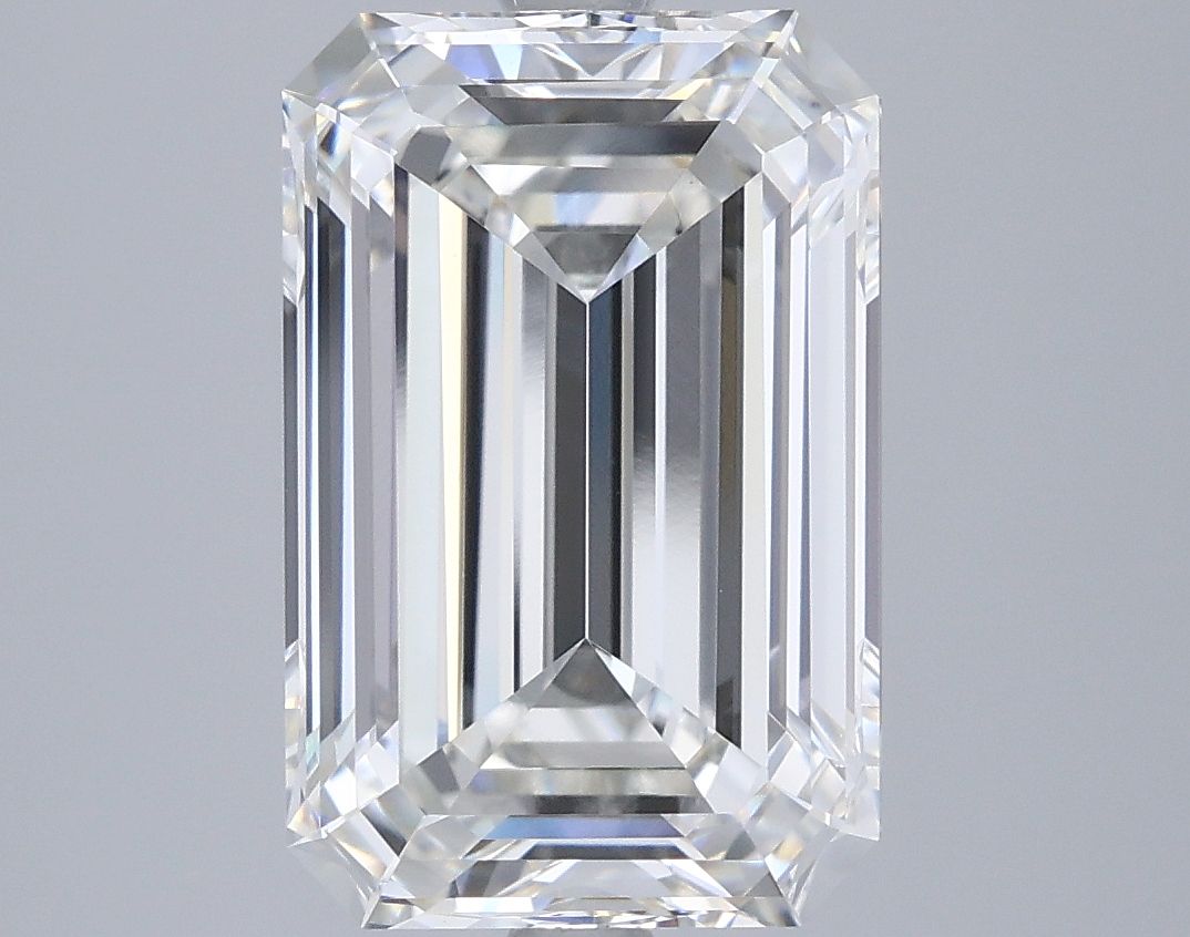 4.84 ct. emerald Lab Grown Diamond front image