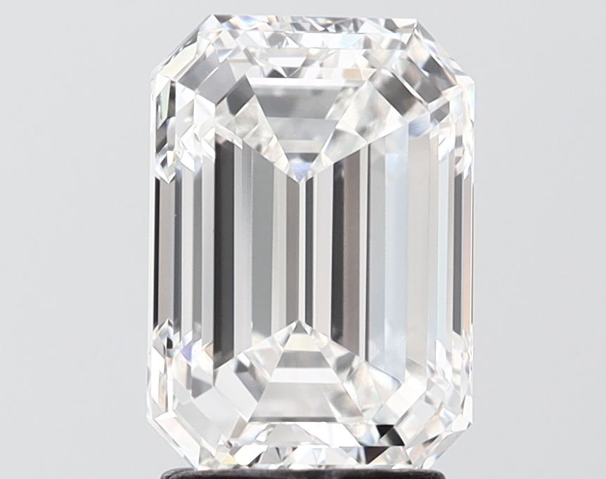 3.00 ct. emerald Lab Grown Diamond front image