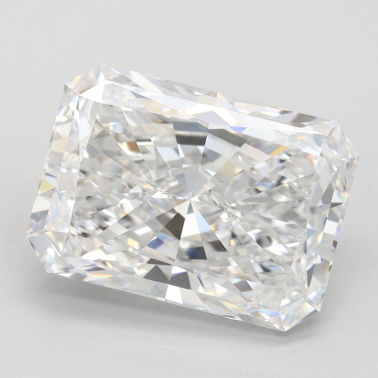 4.40 ct. radiant Lab Grown Diamond front image