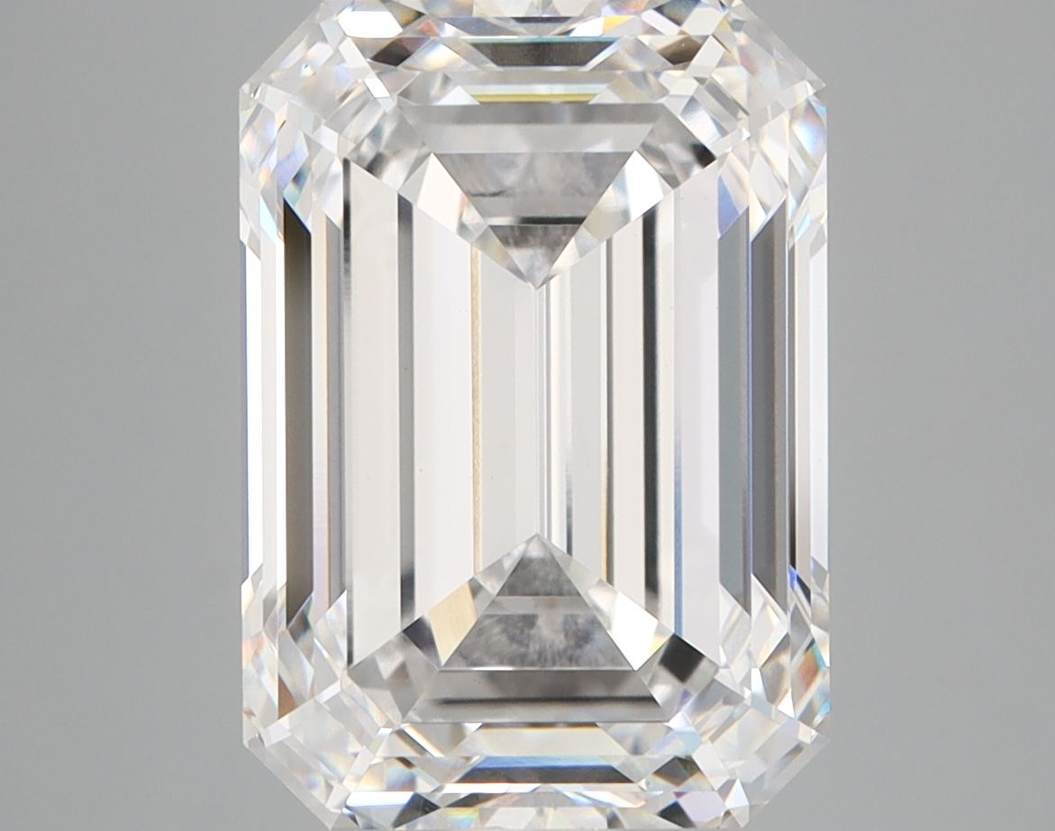 7.10 ct. emerald Lab Grown Diamond front image