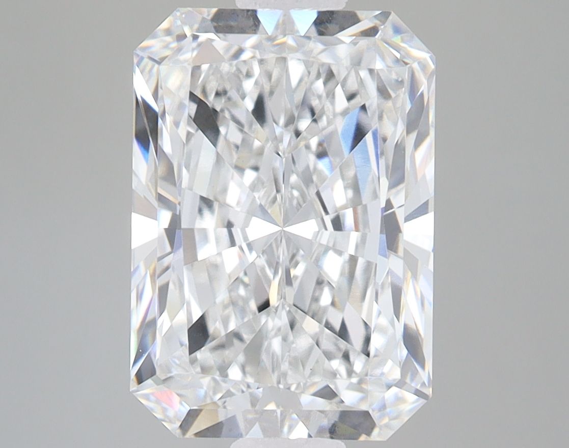 4.54 ct. radiant Lab Grown Diamond front image