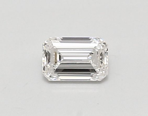 0.4 ct lab-grown Emerald Diamond