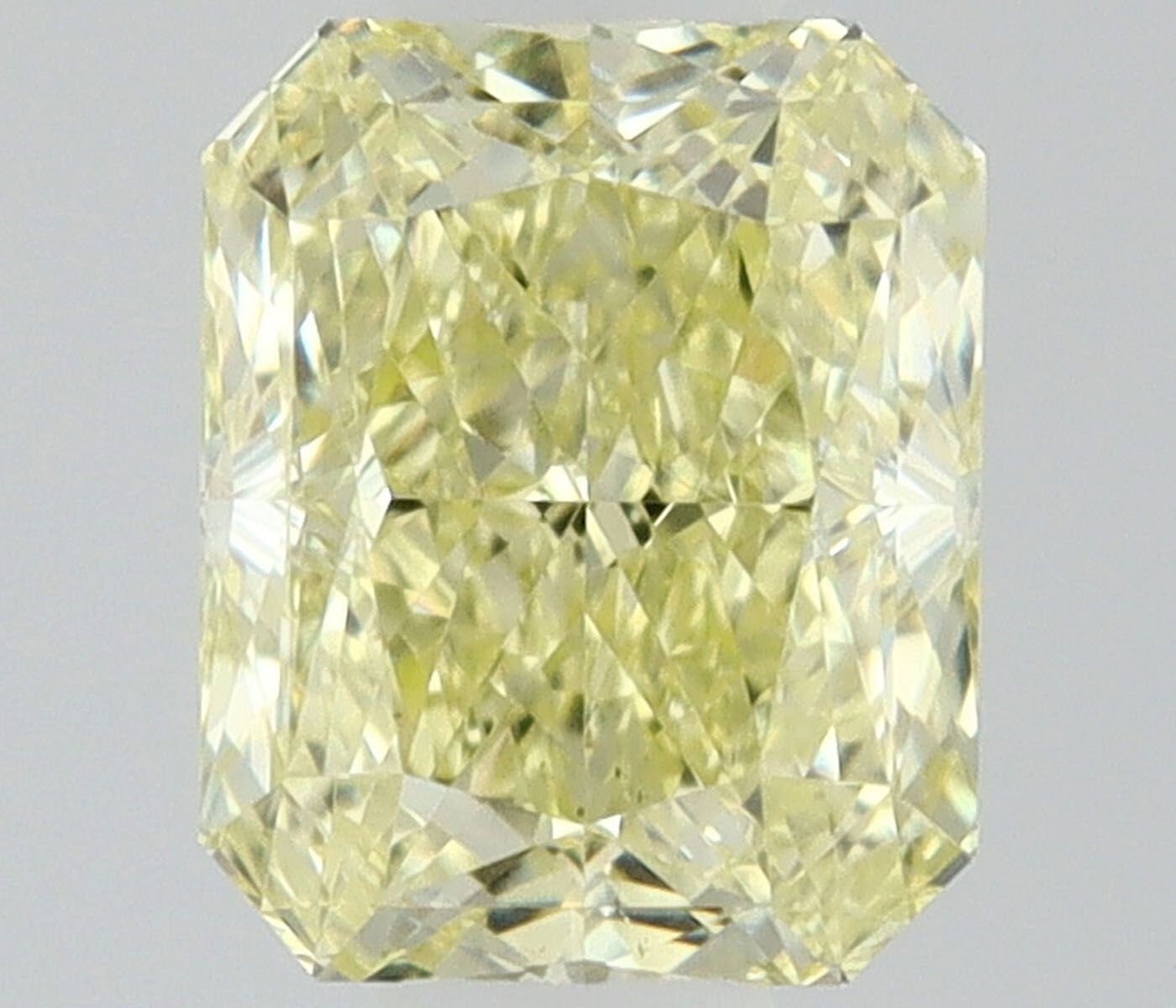 Diament 0.31 ct Fancy Light Yellow/VS2