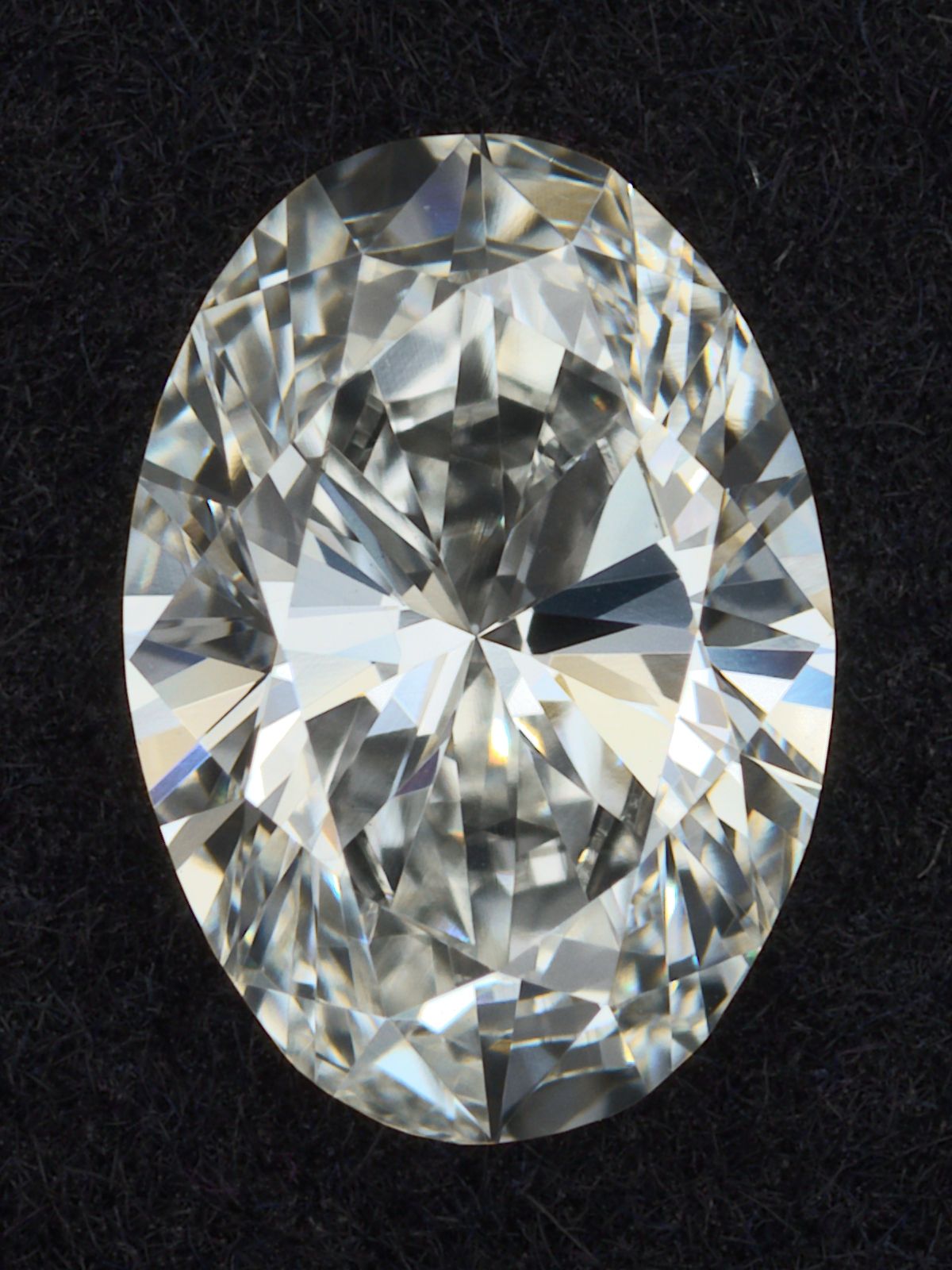 0.52 ct. oval Lab Grown Diamond front image