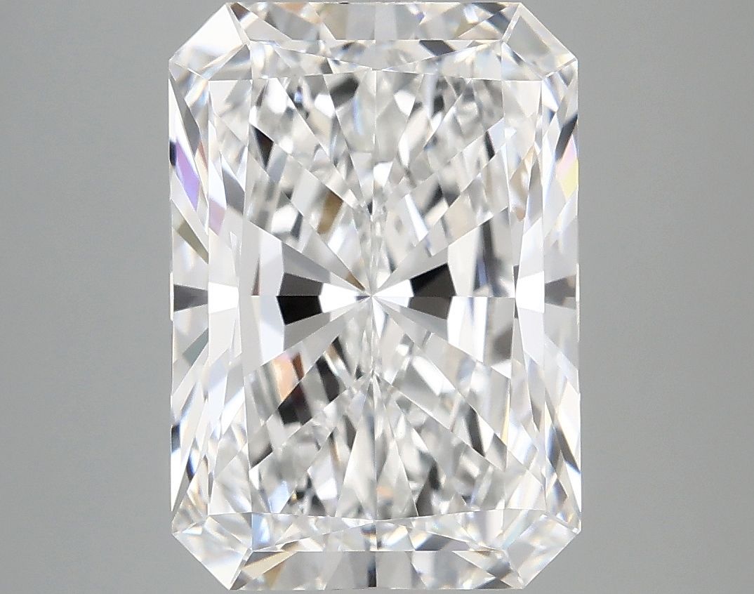 4.92 ct. radiant Lab Grown Diamond front image