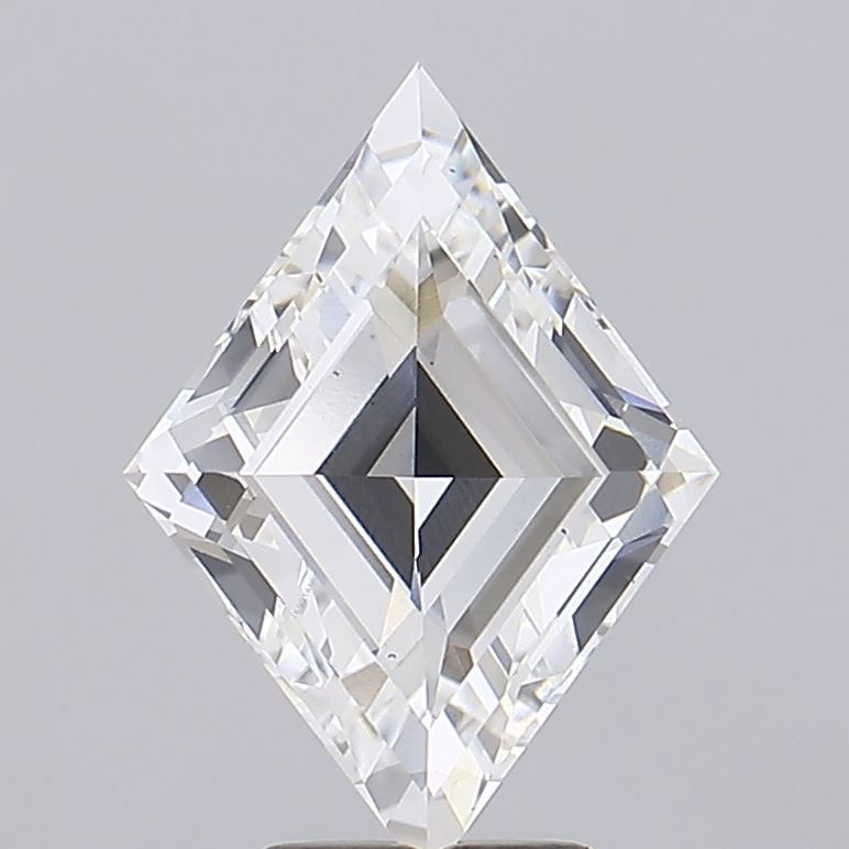 4.24 ct lab-grown Lozenge Diamond