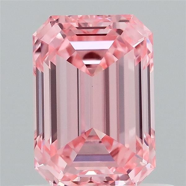 0.97 ct Emerald diamond