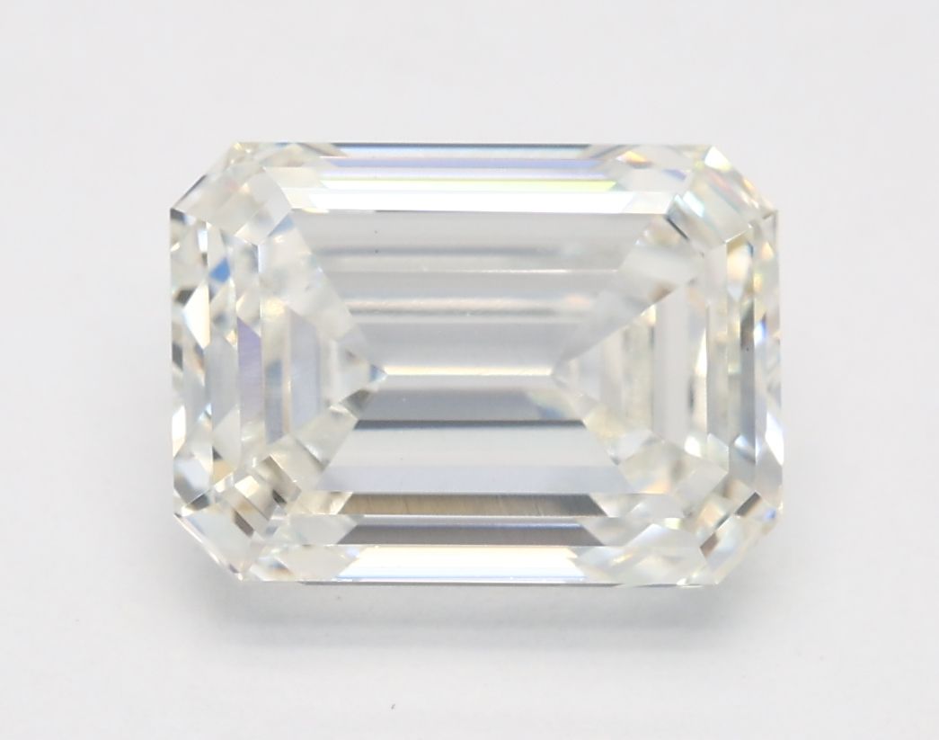 2.50 ct. emerald Lab Grown Diamond front image