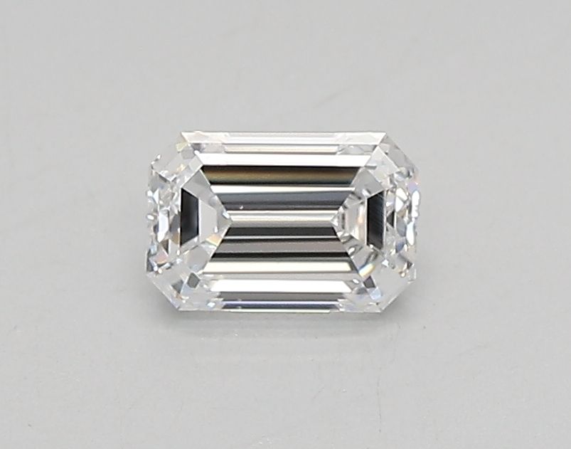 0.44 ct lab-grown Emerald Diamond
