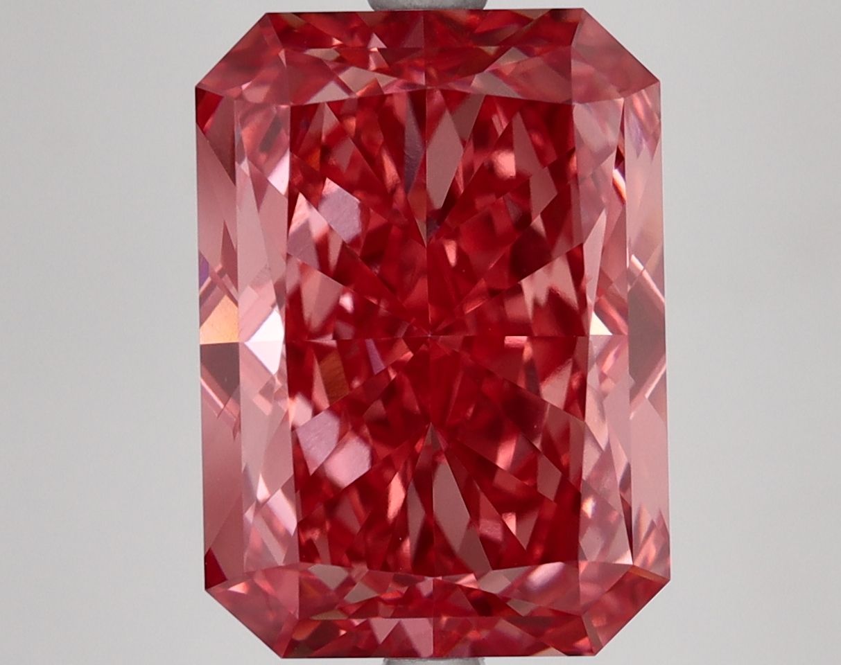 7.12 ct. radiant Lab Grown Diamond front image