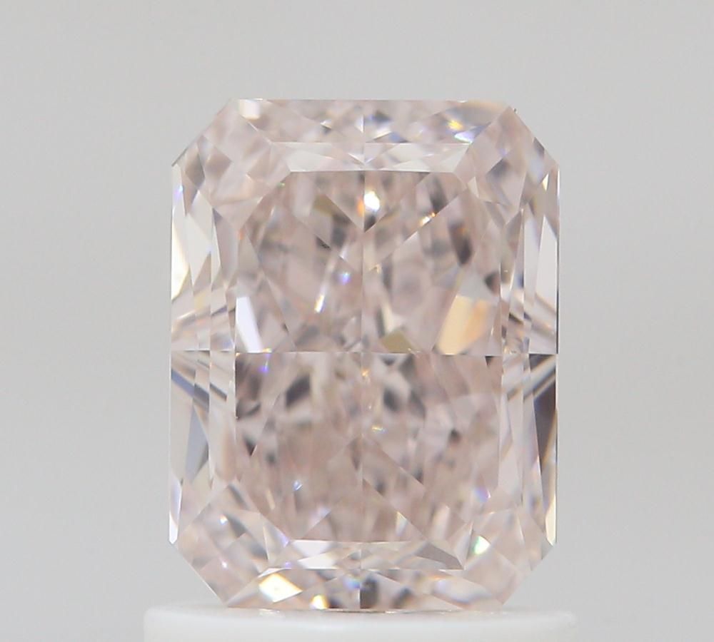 1.29 ct Radiant diamond
