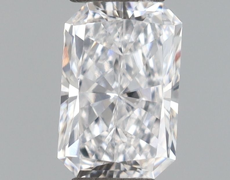 0.49 ct lab-grown Radiant Diamond
