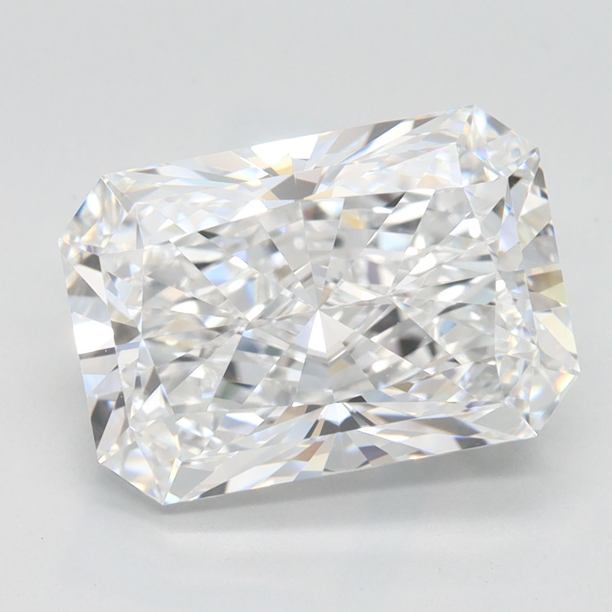 4.30 ct. radiant Lab Grown Diamond front image