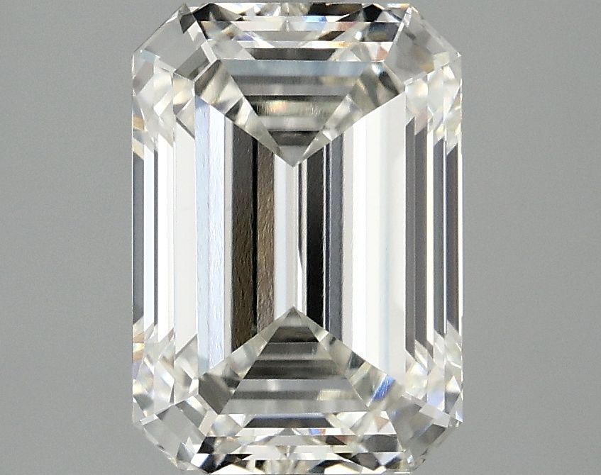 3.10 ct Emerald diamond