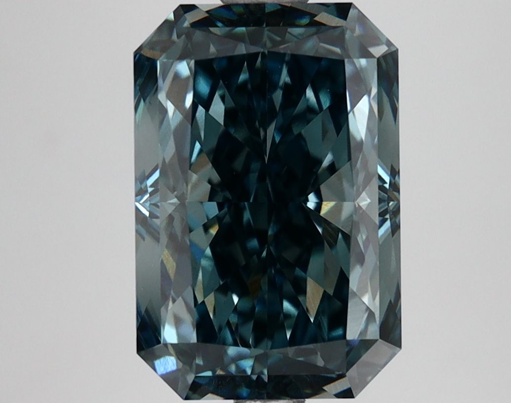 4.04 ct. radiant Lab Grown Diamond front image