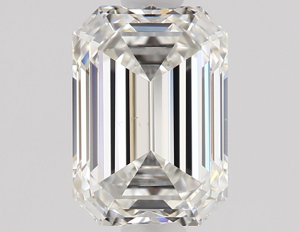 0.80 ct Emerald diamond