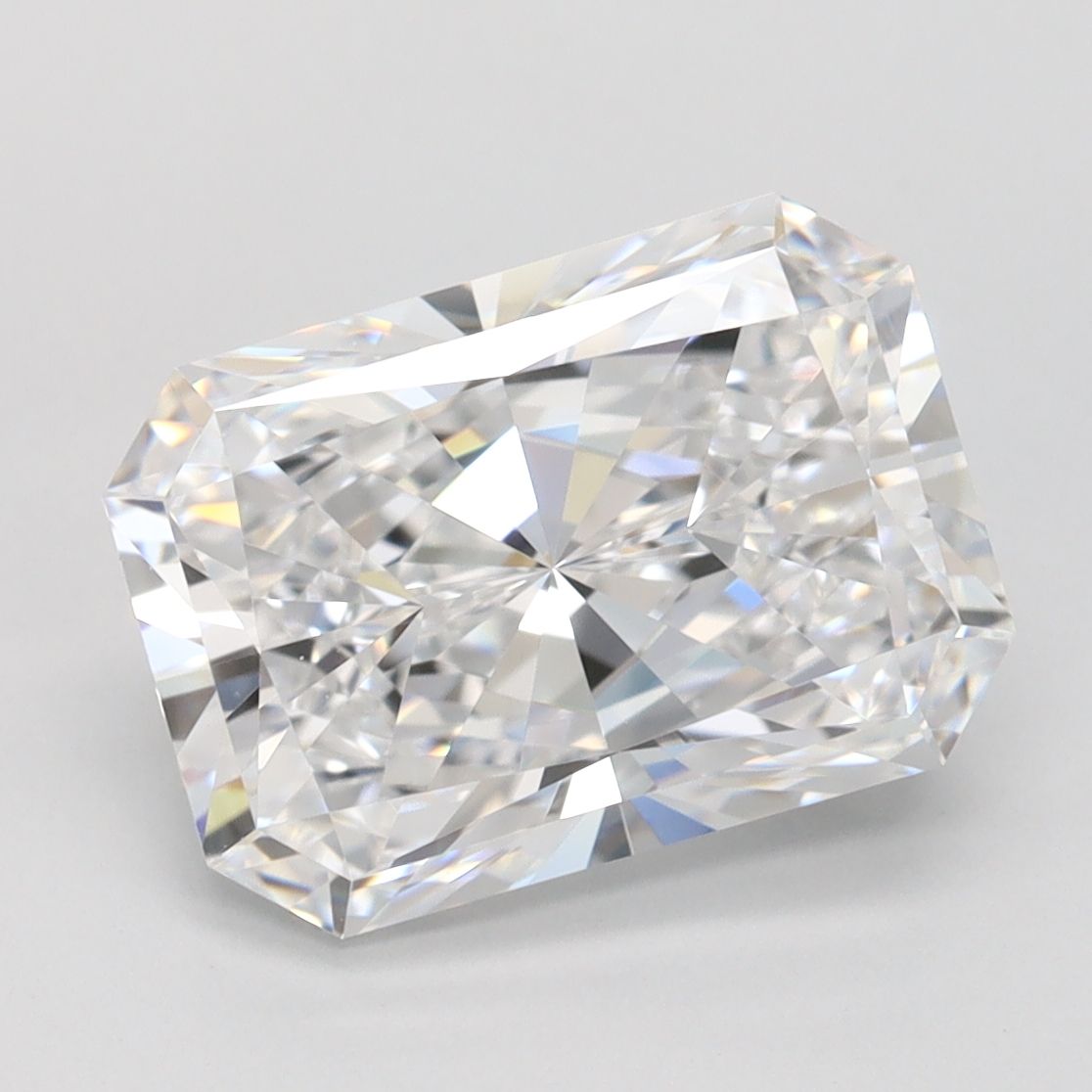 3.09 ct. radiant Lab Grown Diamond front image