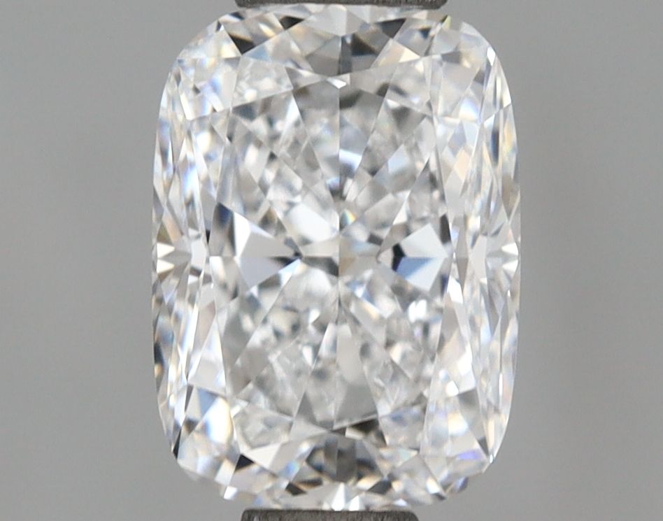 1.08 ct lab-grown Cushion brilliant Diamond