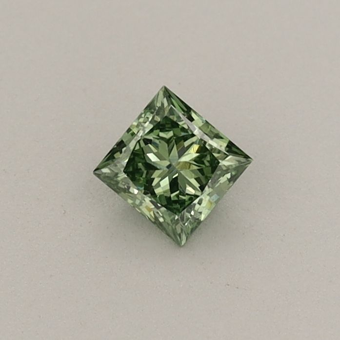 0.21 CT Fancy Vivid Green PRINCESS