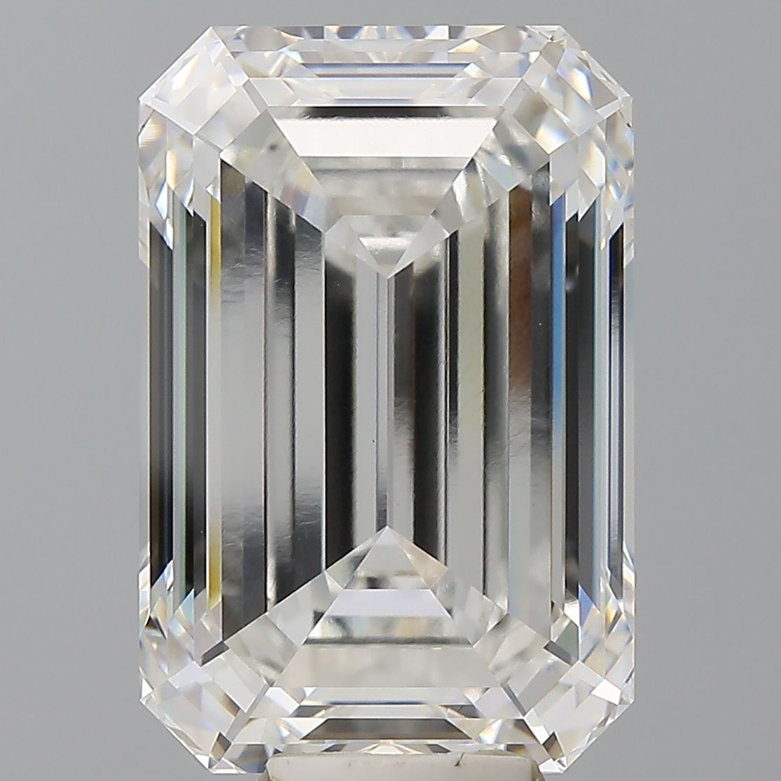 11.52 ct. emerald Lab Grown Diamond front image