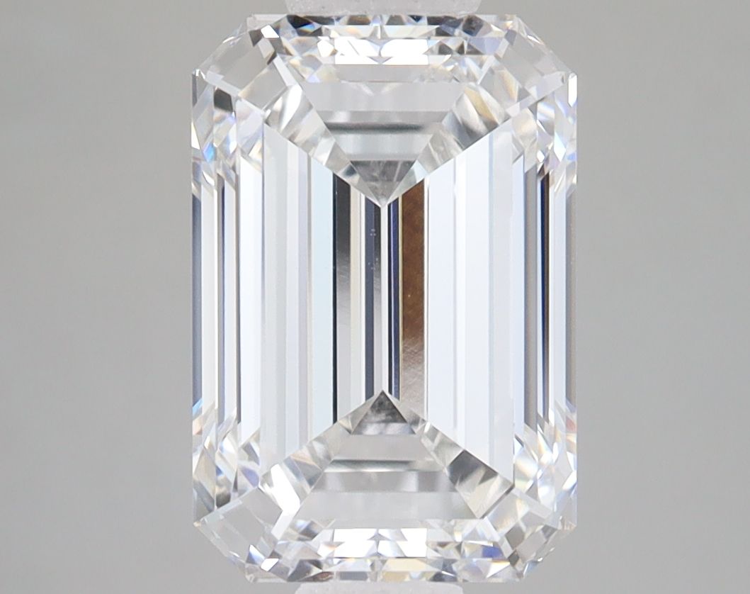 3.91 ct. emerald Lab Grown Diamond front image