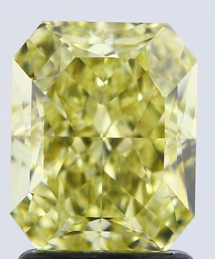 2.01 ct Radiant diamond
