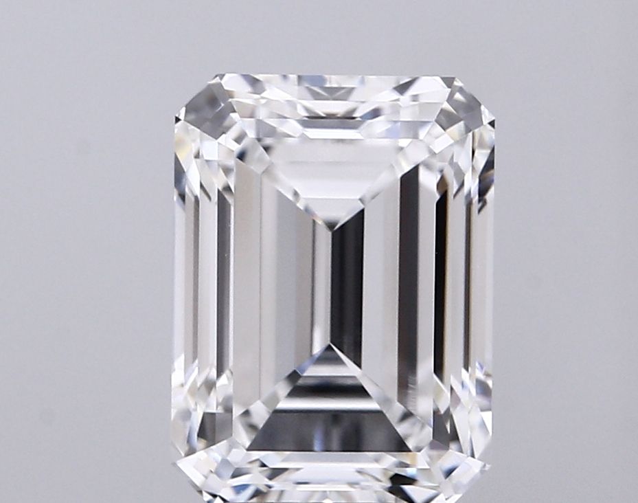 4.03 ct. emerald Lab Grown Diamond front image