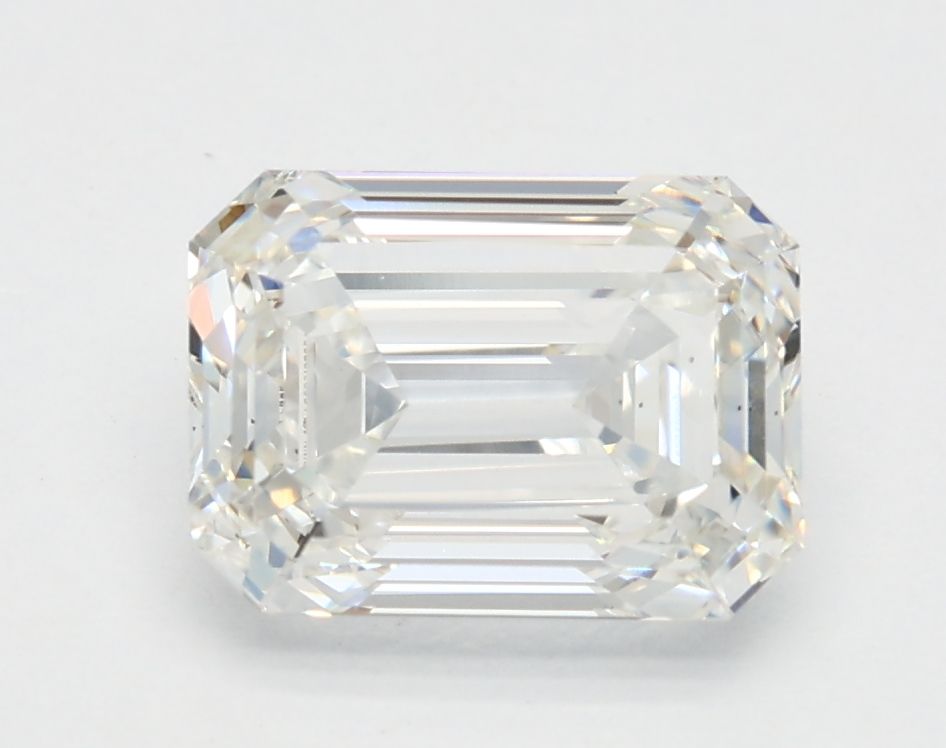 1.84 ct. emerald Lab Grown Diamond front image