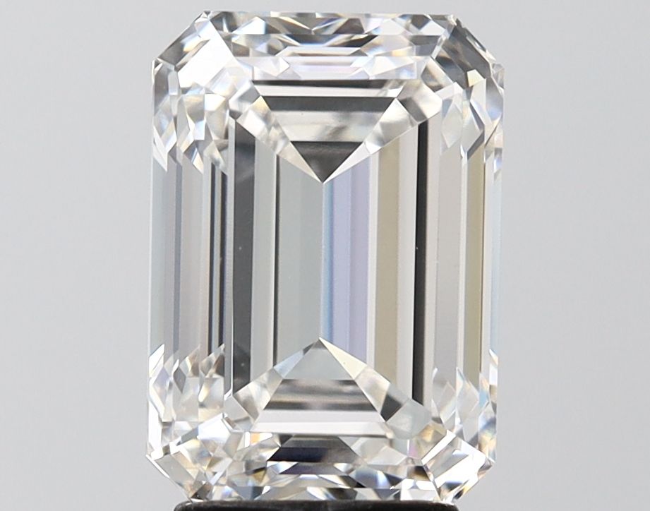 4.16 ct. emerald Lab Grown Diamond front image