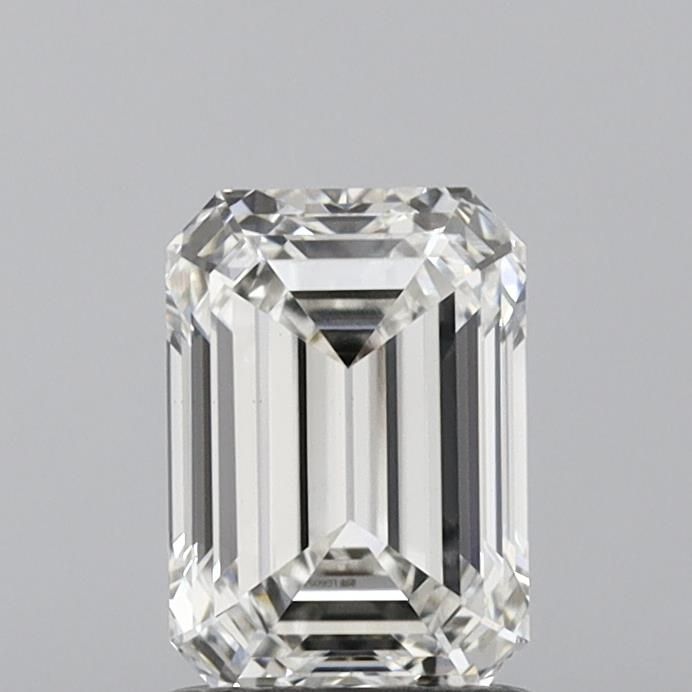 1.32 ct Emerald diamond