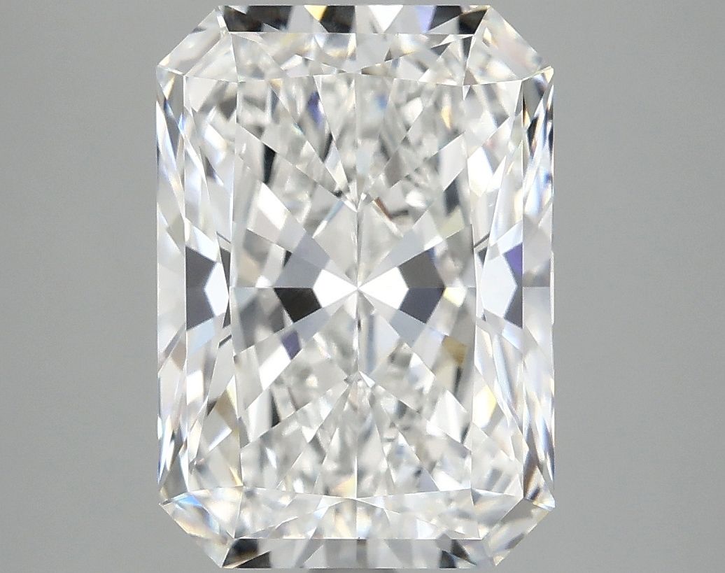4.91 ct. radiant Lab Grown Diamond front image