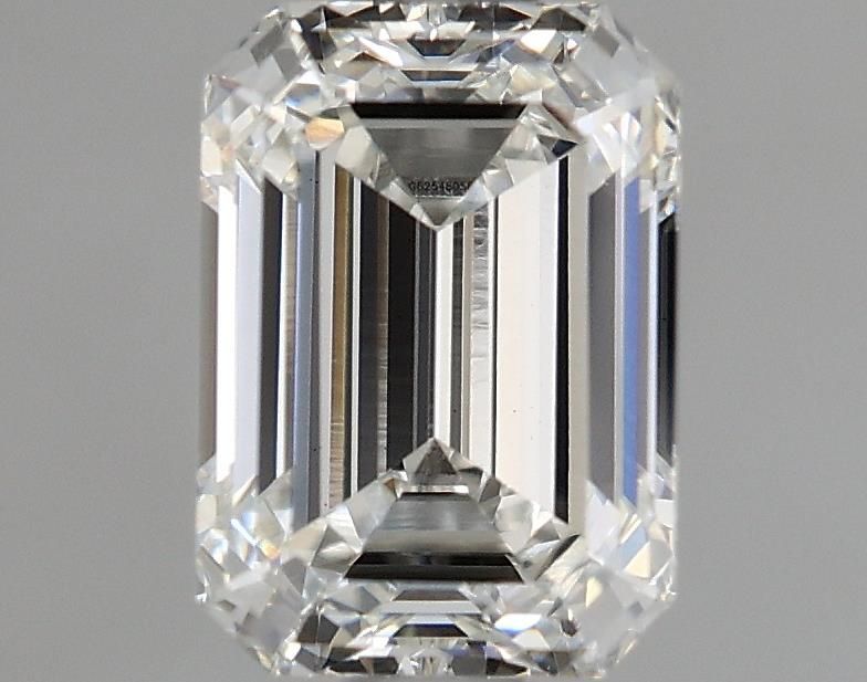 1.24 ct Emerald diamond