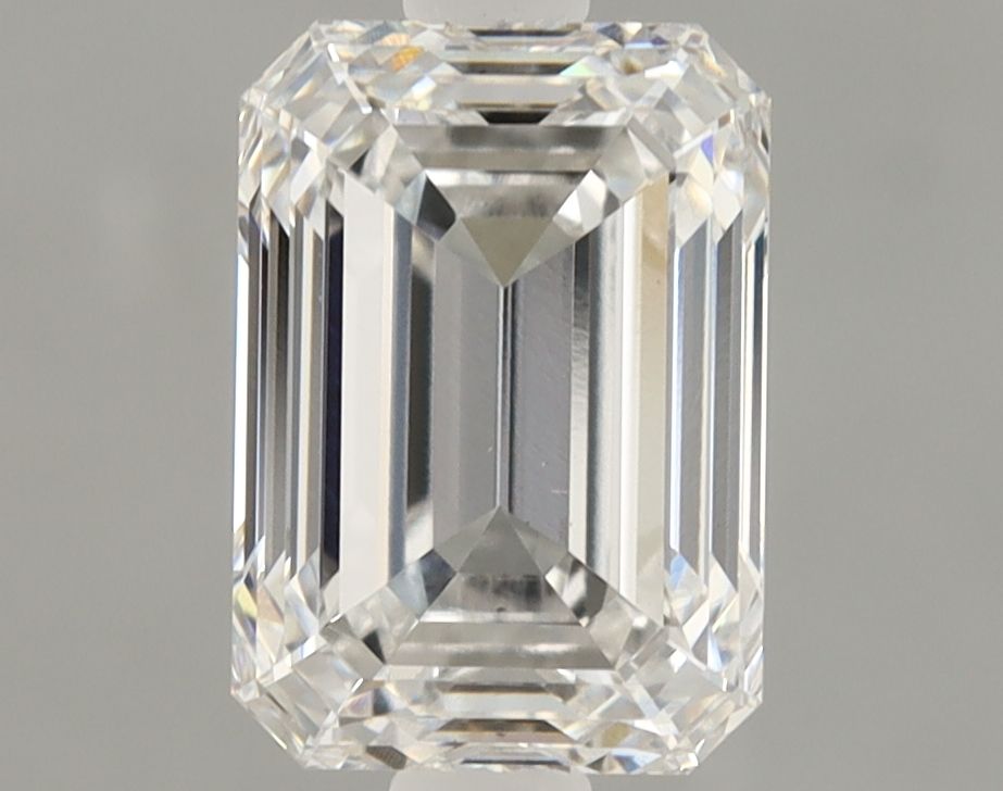 1.57 ct. emerald Lab Grown Diamond front image