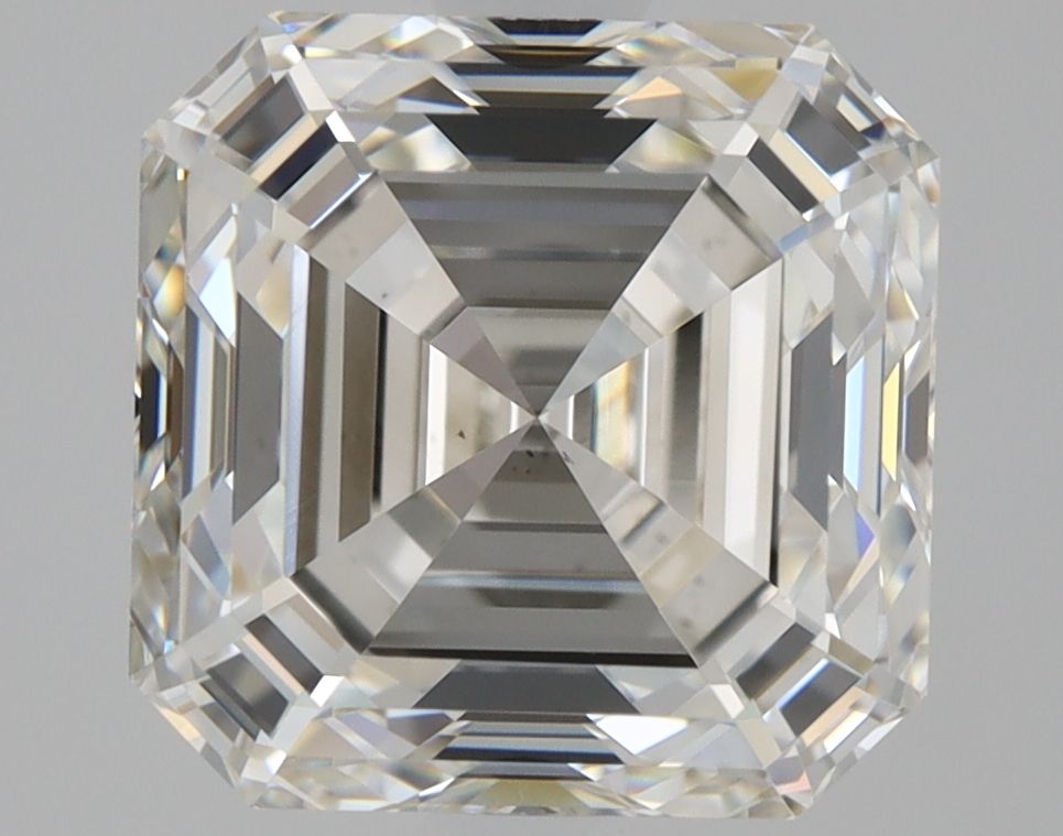 2.5 ct Square emerald Diamond