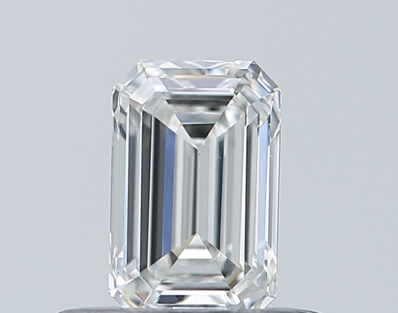 0.40 ct Emerald diamond