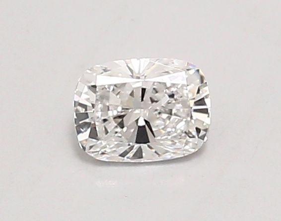 0.47 ct lab-grown Cushion modified Diamond