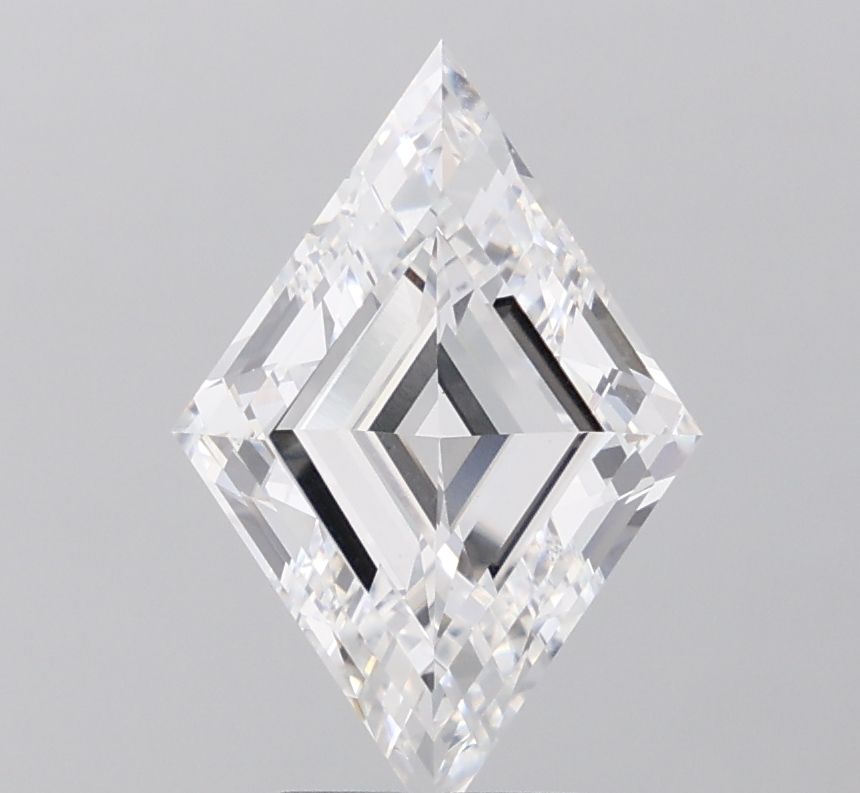 4.01 ct lab-grown Lozenge Diamond