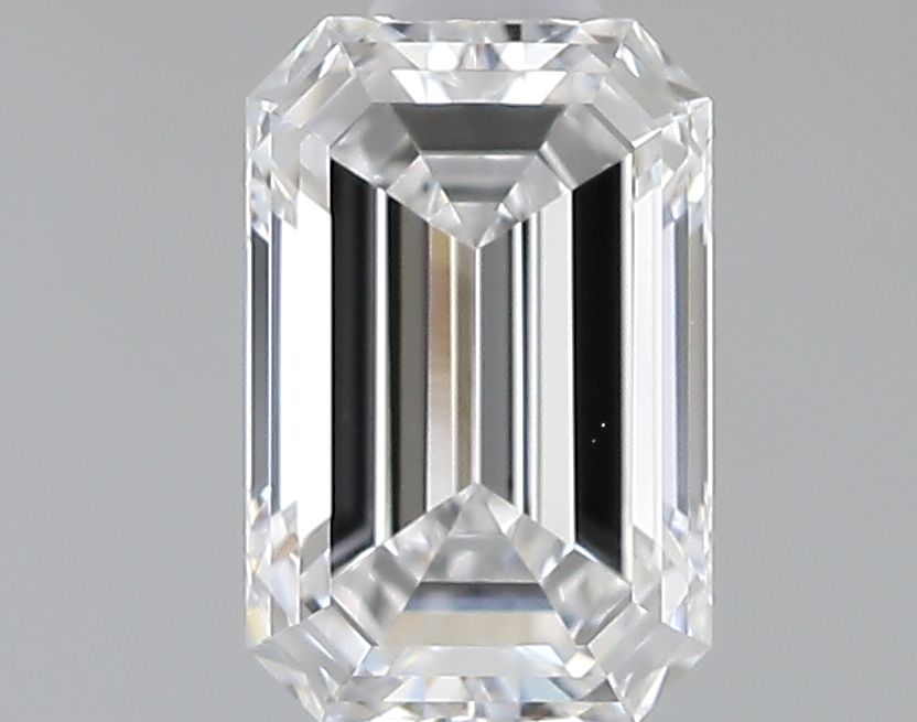 1.07 ct. emerald Lab Grown Diamond front image