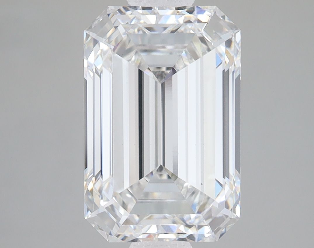 4.08 ct. emerald Lab Grown Diamond front image